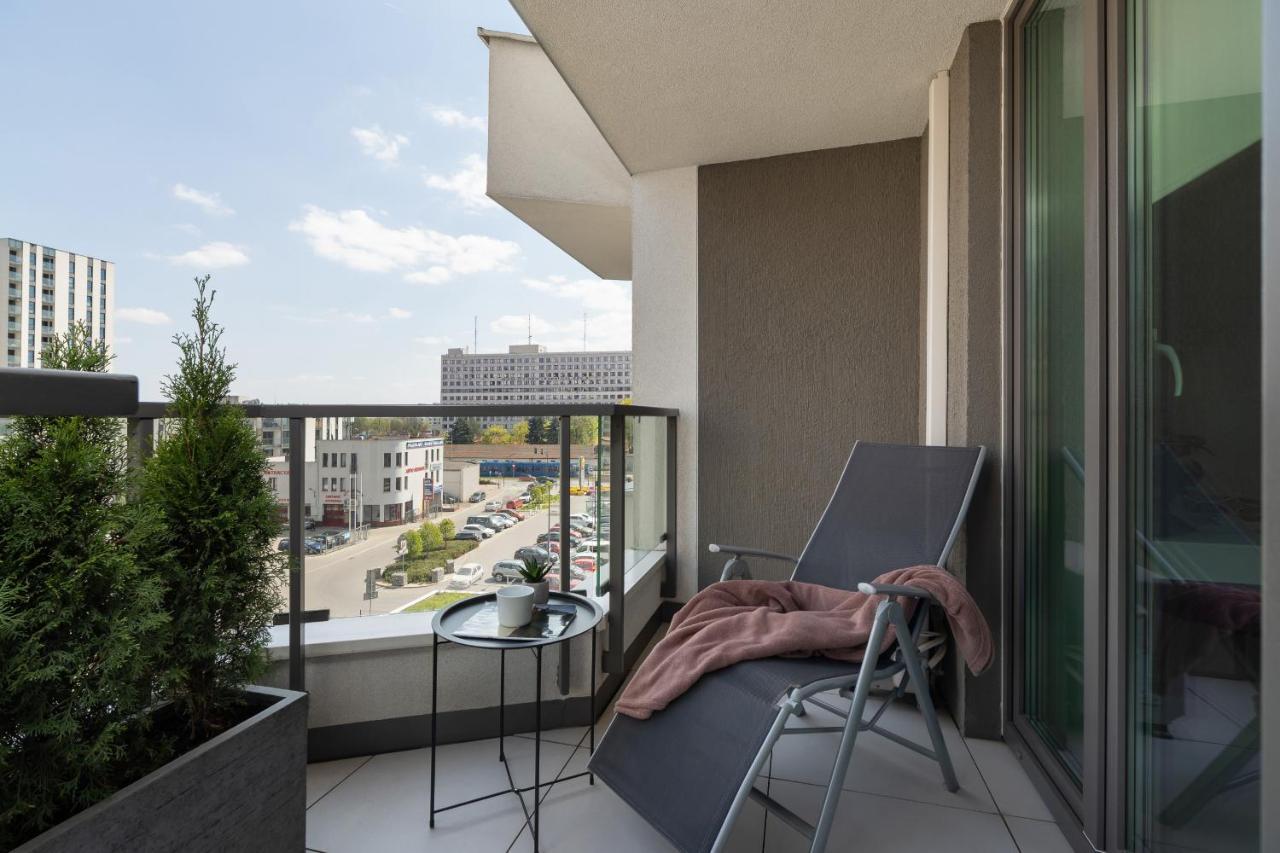 Centre & Modern Quiet With Parking By Renters Prestige Апартаменти
